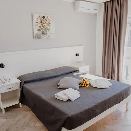 Residenza Kalios Couette-café 3*